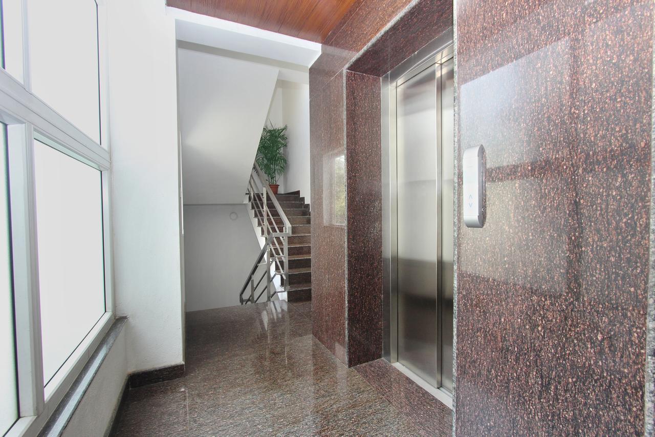 Oyo 2132 Apartment Aditya Residency Bangalore Exterior foto
